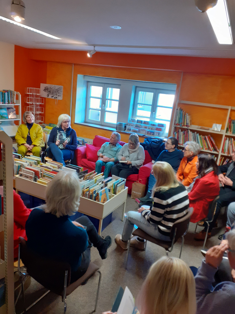 Buch- und Vorlesenachmittag